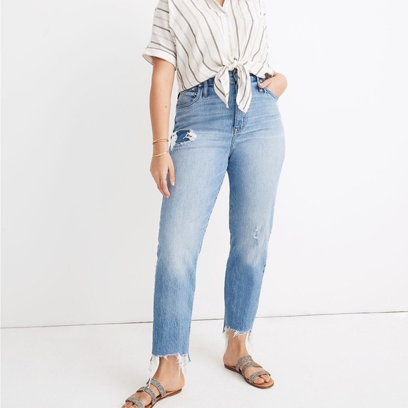 Madewell Denim - Madewell Classic Straight Jeans in Corrie Wash: Step-Hem Edition Size 32